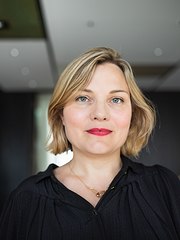 This is a portrait of Iris Kesternich