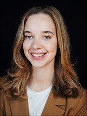 This is a portrait of Finja Niemann.