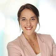 malin-huellemann-180x240-180x180 Malin Hüllemann